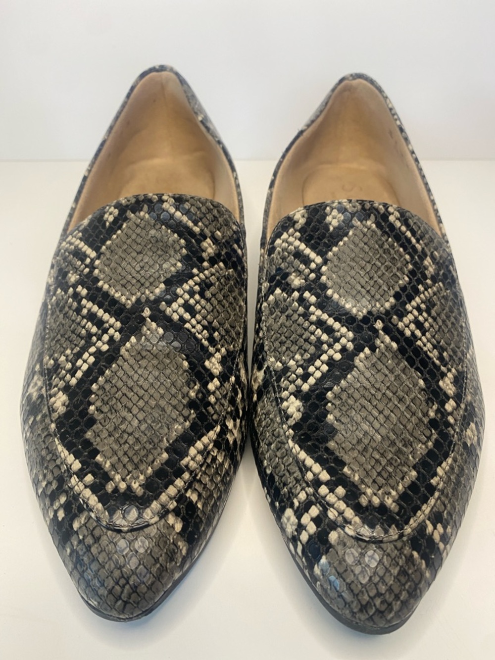 SOUL Naturalizer Snake Print Mule Flats 8.5W Wide Pointed Toe Loafers